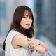 小4から不登校、アイドルと学業を掛け持ち、慶応大に合格…山崎怜奈（29）が「聞いた人からドン引きされる」と明かした“波乱すぎる学生時代”
