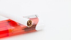 ɴ�����äư����ʤ��������Х����������Ϳ����ƶ��Ȥ�