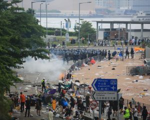 �̿���protest in hong kong june 12 2019 and riot police fire the tear gas to against the peaceful protest