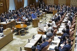 首相、補正予算でクマ駆除を支援　「国民の安全脅かす」