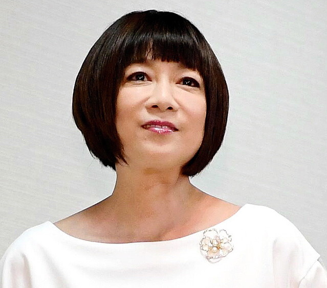 ���٤�����