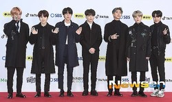 ���ƾ�ǯ�ġ�4th�ե륢��Х��MAP OF THE SOUL��7��GAON���֥���Х���㡼�Ȥ�1�̤������2��˰���³���͵������