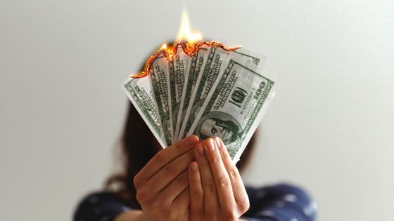 ��Amazon�����䤵��Ƥ�����¤�ʤˤ��1��6000���ߤ����򼺤��֥��ɤˤ�����Ĥ����פȴ�Ȥ���ĥ