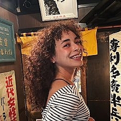 モデルのエリさん