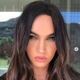 ��SKIMS�פΥ����ڡ����ǥ�˵��Ѥ��줿�ߡ����󡦥ե��å����ʲ����ϡ�Megan Fox��2021ǯ2��12����Instagram��This has been a fucked up year for small businesses.�ס٤Υ����꡼�󥷥�åȡ�