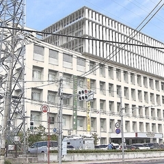 ビルから転落したとみられる14歳女子中学生が死亡、15歳女子高校生は重症