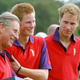 2004ǯ��������󥻥������ǳ��Ť��줿�ݥ������ˤơʲ����ϡ�Clarence House��2020ǯ6��21����Instagram��Whether you are a Father, a Dad, a Daddy or a Pa, wishing you a Happy Father��s Day!�ס٤Υ����꡼�󥷥�åȡ�