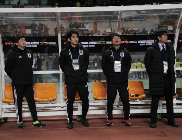 �ڹ��省�å������������ܥ٥���ʱ������ݴ��ġ������飲���ܤ����⥳�����ˡʣá�Norio ROKUKAWA��Office La Strada