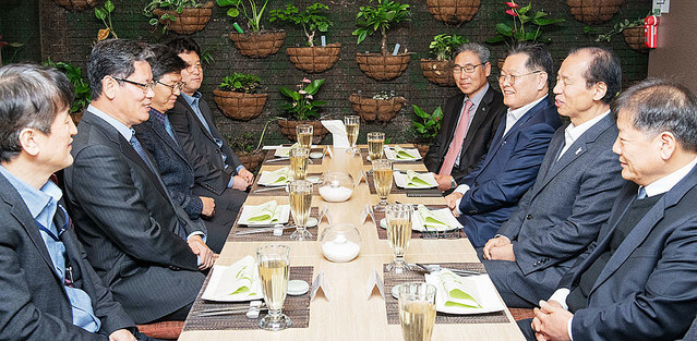 �̤�Ϣ����仳�λ��ߤ�ű���ȸ��äƤ���ΤˡĴڹ�������Ϲ���ƻ�ǴѸ��Ƴ����̲� ��