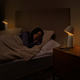 ̲����ܳФ��ȸ��ɤǥ��ݡ��ȡ� ��4���ߤΥ��ޡ��Ⱦ�����Philips Hue �ȥ磻�饤�� �٥åɥ����ɥ饤�ȡ��о�