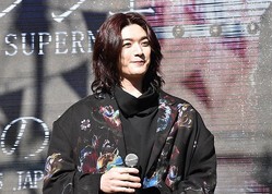 3rd����Х���ˤβ�ƻ��SUNGJE'S JAPANESE SONGBOOK����ȯ�䵭ǰ���٥�Ȥ򳫺Ť������󥸥� ��C��ORICON NewS inc.