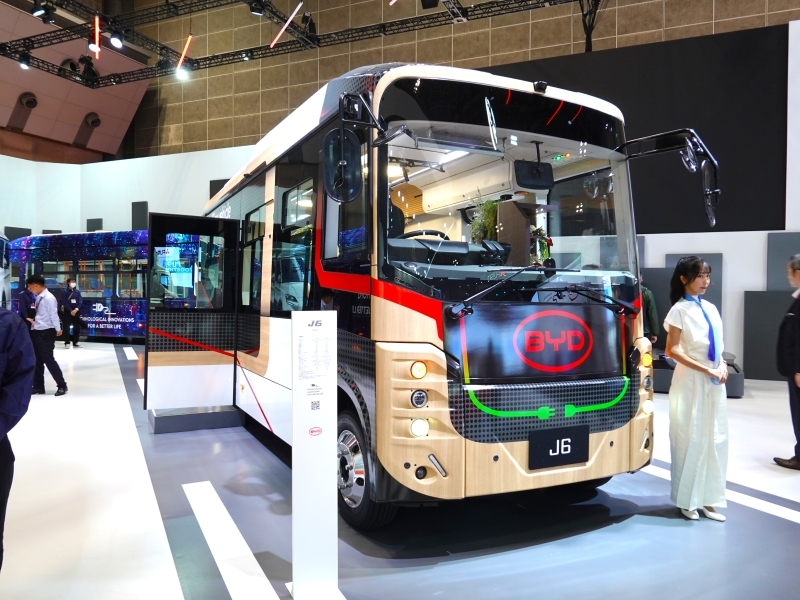 BYD J6ӥ󥰥ưǽʥեJapan Mobility Show 2025