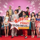 ドラマ『ギルガメッシュFIGHT』記者会見にて前列に出演者たち　後列は特別ゲストの岩本恭生、イジリー岡田、細川ふみえ