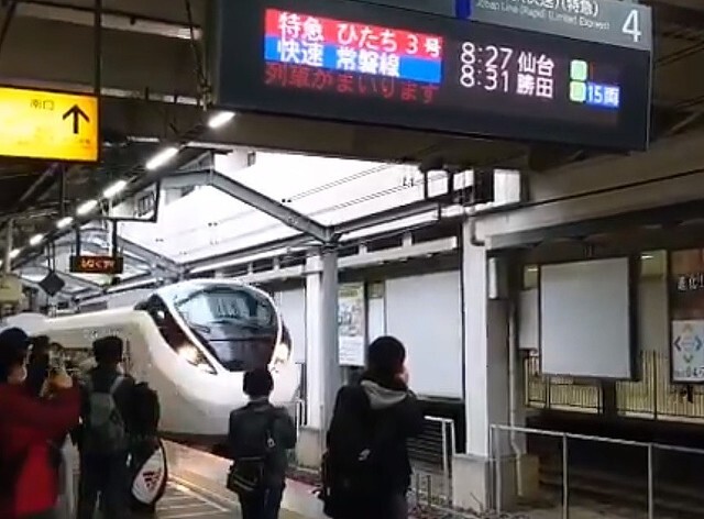 ���ʥ��󥹤ȤȤ�����äƤ������õޤҤ���3��סʼ̿��ϡ��������ޡ�negima105������Ƥ�ư�褫���