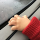 ある雨の日に（画像はphotoAC）
