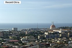 21�������桦�ĵ������ƻ�亮��ȥ󡦥ݥ��Ȥε�������Ѥ����ƹ�Υ��եꥫ���Ф�������ٱ�ϡ�������٤�ȸ������Ǽ¤�ȼ�äƤ��ʤ��Ȥ��뵭����Ǻܤ������̿��ϥ��󥴥顣