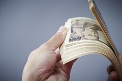  ��Ϥ���ϻȤä��ۤ��������ι����꤬���뤷���ڤ����ȻפäƤ���Τǡ����������뤳�Ȥ˶�̣�Ϥ���ޤ��󤬡�����ϻ�μ��Ϥˤ��벯�λ񻺤���äƤ���ͤη����򤴾Ҳ𤷤ޤ��� 