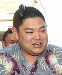 �����С�����