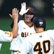 阪神戦でサヨナラ打を放った巨人・坂本勇人【写真：矢口亨】