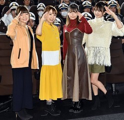 �إϥ��������롦�ե꡼�ȡپ�ǲ�����Ť����ʺ�����˼�������������Ǻڡ�Lynn�����ݥ�ꥫ ��C��ORICON NewS inc.