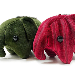 コメダ珈琲店とドムドムハンバーガーのコラボ福袋が登場 ぬいぐるみ付き